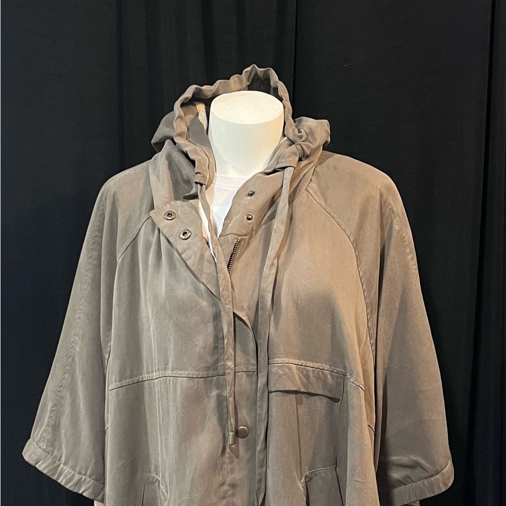 Right On Houston Snapped Sherpa Cape Jacket – Olive & Custard, Size L